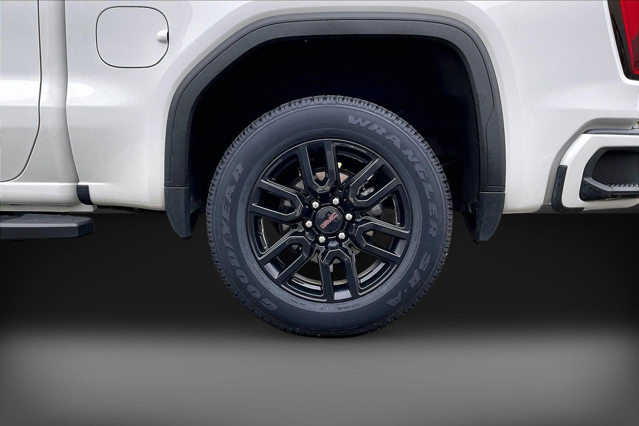 Used 2023 GMC Sierra 1500 Elevation w/ Elevation Premium Package AWD/4WD image 35
