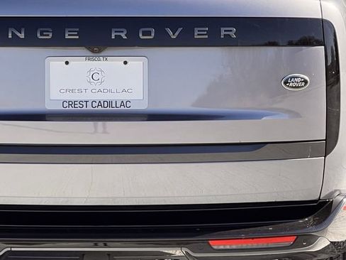 Used 2023 Land Rover Range Rover Autobiography image 5