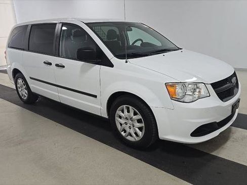 Used 2015 RAM C/V Tradesman FWD image 23