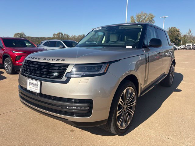 Used 2024 Land Rover Range Rover Long Wheelbase SE AWD/4WD image 7