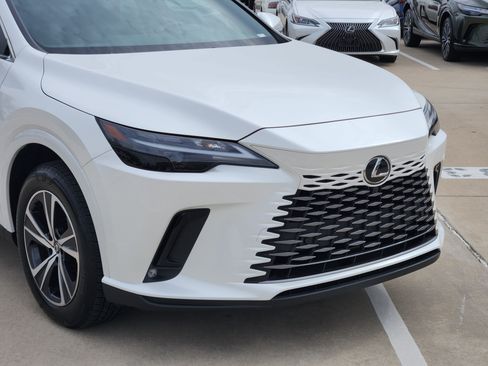 Used 2025 Lexus RX 350 Premium w/ Accessory Package (Z1) image 7