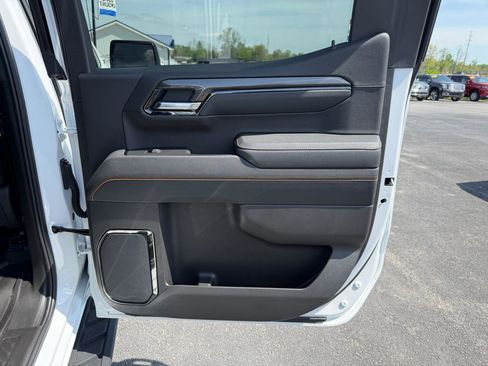 Used 2025 GMC Sierra 1500 AT4 w/ AT4 Premium Package image 22