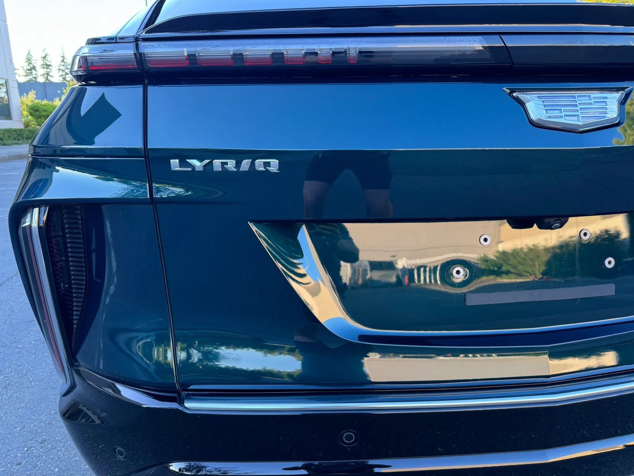 Used 2024 Cadillac Lyriq Luxury AWD/4WD image 15