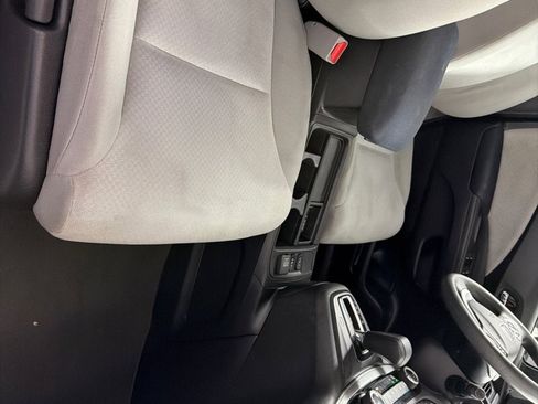 Used 2015 Honda CR-V EX image 22