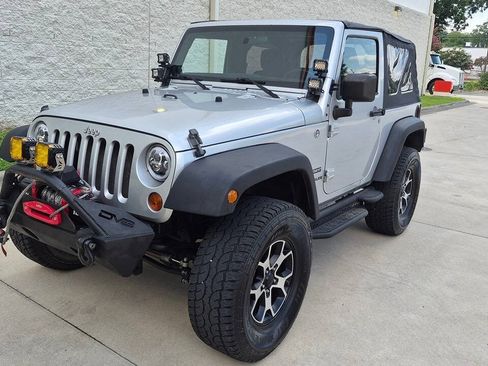Used 2012 Jeep Wrangler Sport AWD/4WD image 3