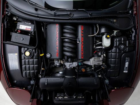 Used 2003 Chevrolet Corvette 50th Anniversary Edition w/ Preferred Equipment Group1 image 6