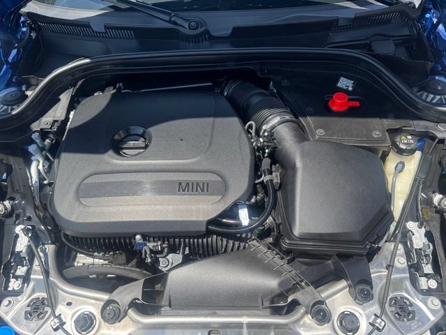 Certified 2026 MINI Cooper 4-Door Hardtop FWD image 12