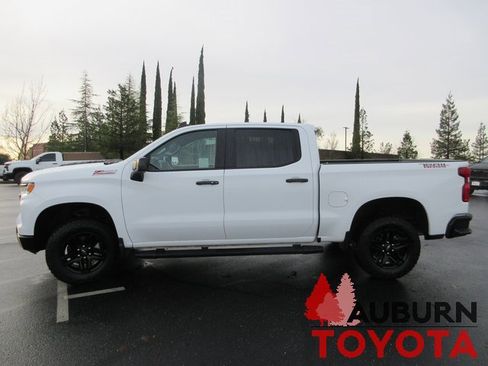 Used 2024 Chevrolet Silverado 1500 LT Trail Boss w/ Protection Package image 10