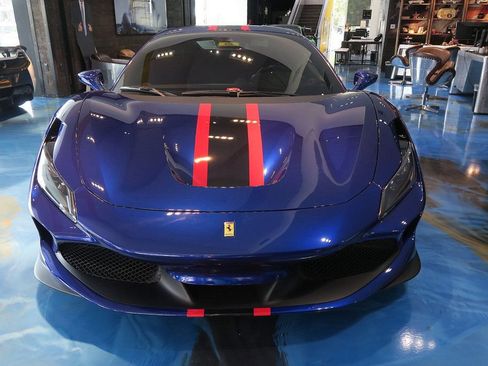 Used 2020 Ferrari F8 Tributo RWD image 12