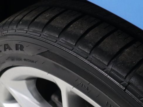 Used 2023 Dodge Charger GT w/ Technology Group image 19