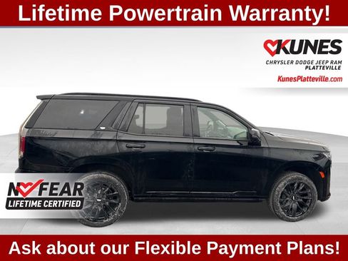 Used 2022 Cadillac Escalade Sport Platinum image 3