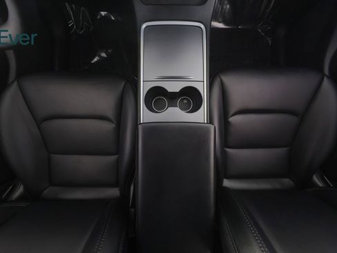 Used 2024 Tesla Model Y Long Range AWD/4WD image 27