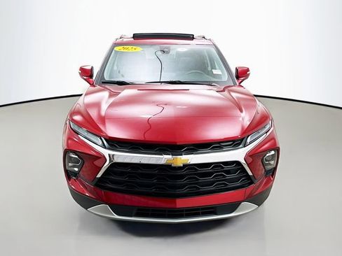 Used 2025 Chevrolet Blazer LT w/ Sound & Technology Package image 2