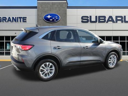 Used 2022 Ford Escape SE w/ Cold Weather Package AWD/4WD image 7