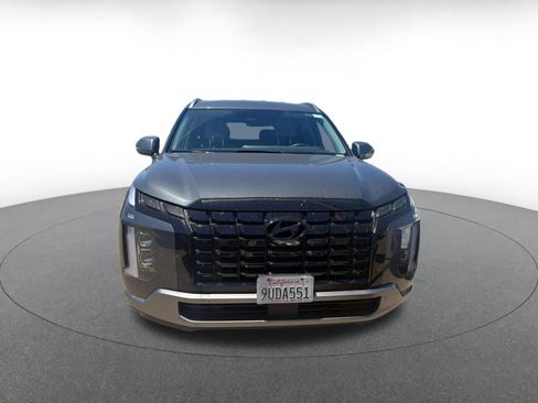 Used 2025 Hyundai Palisade SEL FWD image 2