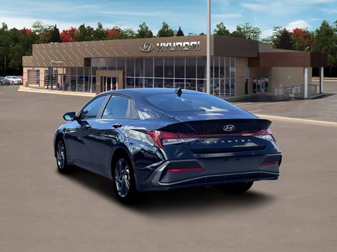 New 2026 Hyundai Elantra Sport FWD image 5