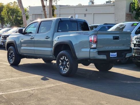 Used 2022 Toyota Tacoma TRD Off-Road w/ Technology Package RWD image 2