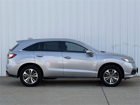 Used 2018 Acura RDX FWD w/ Advance Package image 3