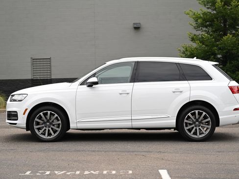 Used 2019 Audi Q7 3.0T Premium Plus w/ Premium Plus Package AWD/4WD image 4