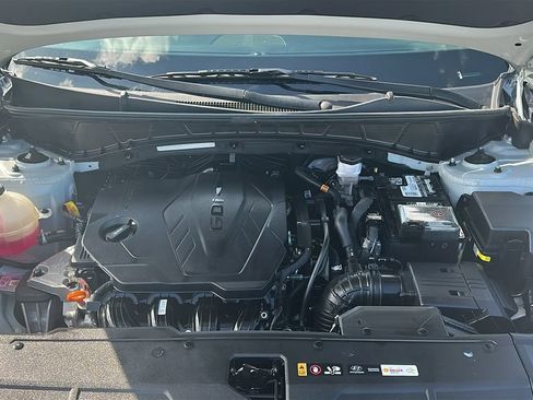 Used 2022 Hyundai Tucson Limited FWD image 3