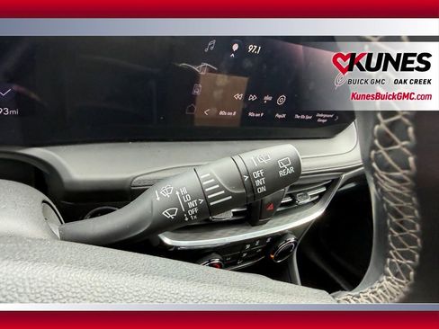 Used 2025 Buick Encore GX Preferred image 13