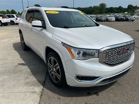 Used 2017 GMC Acadia Denali w/ Technology Package AWD/4WD image 3