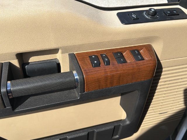 Used 2016 Ford F350 King Ranch AWD/4WD image 13