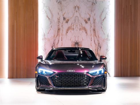 Used 2022 Audi R8 V10 w/ Carbon Exterior Package image 5