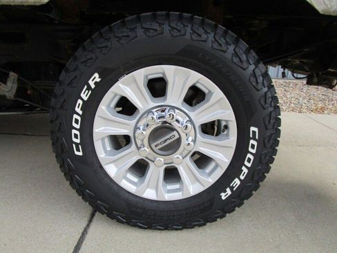 Used 2020 Ford F250 XL w/ STX Appearance Package image 8