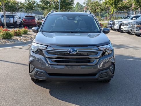 Used 2025 Subaru Forester Premium w/ Convenience Package #1 AWD/4WD image 8