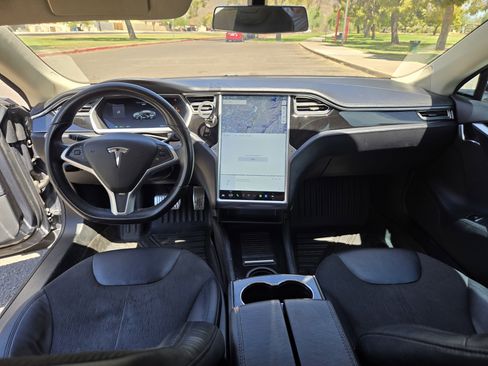 Used 2013 Tesla Model S image 14