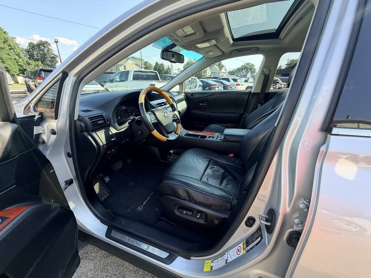 Used 2012 Lexus RX 350 AWD w/ Premium Pkg image 32