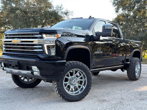 Used 2023 Chevrolet Silverado 2500 High Country w/ Safety Package II image 72