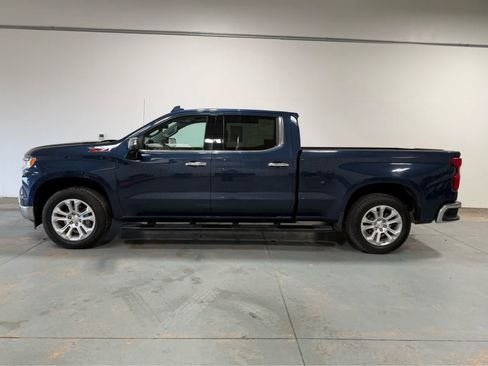 Used 2022 Chevrolet Silverado 1500 LTZ w/ LTZ Premium Package AWD/4WD image 2