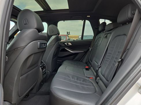 Used 2020 BMW X5 sDrive40i w/ M Sport Package RWD image 13