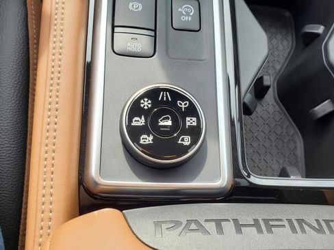 New 2025 Nissan Pathfinder Platinum w/ Cargo Package image 29