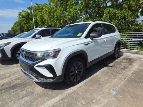 Used 2022 Volkswagen Taos S FWD image 11