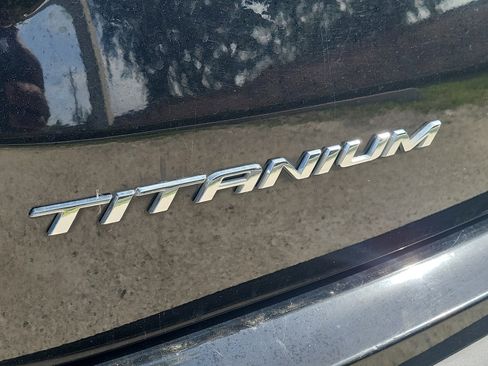 Used 2022 Ford Edge Titanium w/ Equipment Group 301A image 5