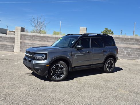 Used 2025 Ford Bronco Sport Outer Banks w/ Outer Banks Tech Package+ image 16