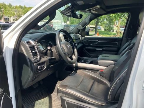 Used 2023 RAM 1500 Laramie AWD/4WD image 10