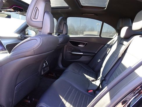 Used 2023 Mercedes-Benz C 300 4MATIC Sedan image 16