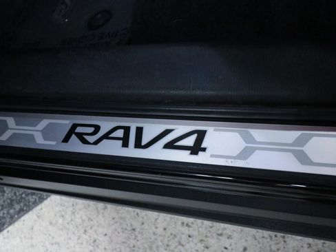 Used 2023 Toyota RAV4 XLE Premium FWD image 22