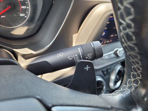 Used 2022 Chevrolet Camaro LT image 22
