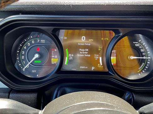 Used 2024 Jeep Wrangler Unlimited AWD/4WD image 8