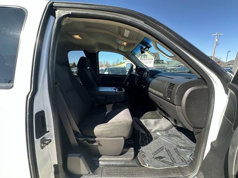 Used 2013 Chevrolet Silverado 2500 LT w/ Suspension Package, Off-Road image 33