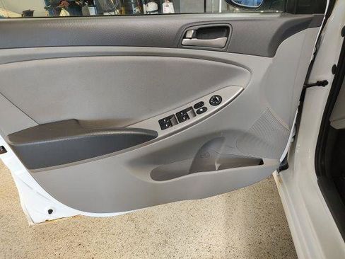 Used 2017 Hyundai Accent SE image 16