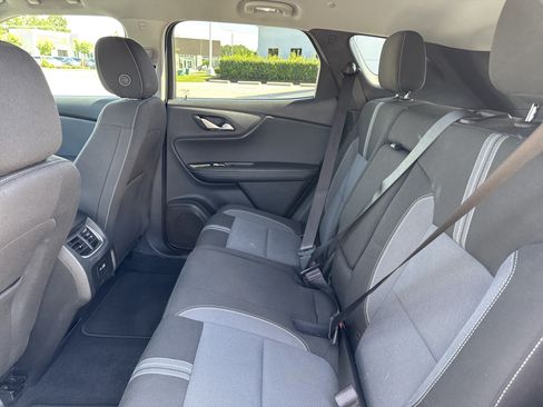 Used 2025 Chevrolet Blazer LT AWD/4WD image 29