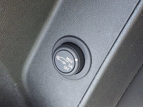 Certified 2024 Chevrolet Equinox LT FWD image 27