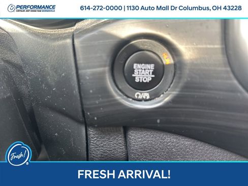 Used 2021 Jeep Grand Cherokee Laredo image 26