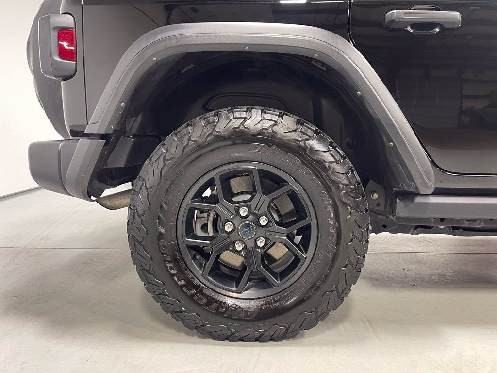 Used 2024 Jeep Wrangler Unlimited AWD/4WD image 15